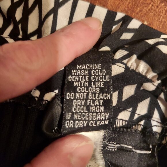 Spense Ladies Sweater, M, Black, Ruffle Collar and Cuffs - Picture 4 of 4